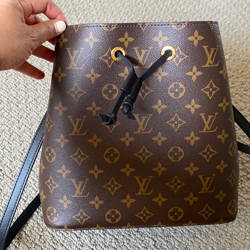 Louis Vuitton Noenoe MM Noir